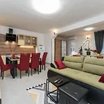 Mirakul Apartamento
